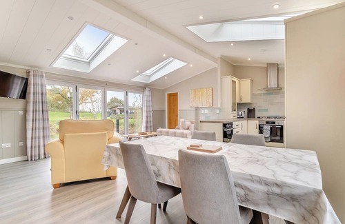 Aubourn Ski Chalet | 2 bedroom accommodation in Swinethorpe, Nr Lincoln