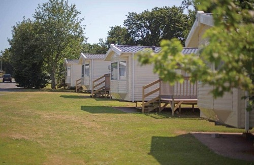 Dawlish Cabin | 2 bedroom accommodation in Dawlish
