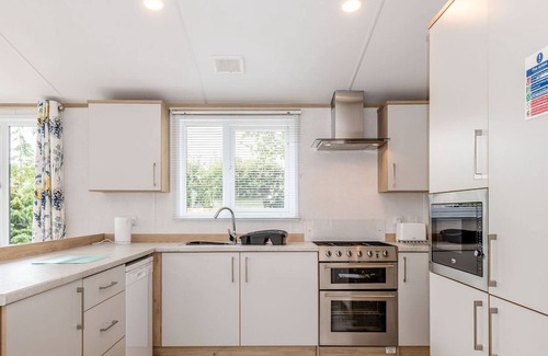 Yaxham Cabin | 2 bedroom accommodation in Yaxham, Dereham
