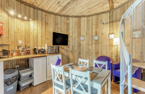 Polmont Cottage | 2 bedroom accommodation in Polmont, near Falkirk