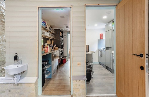 Polmont Cottage | 2 bedroom accommodation in Polmont, near Falkirk