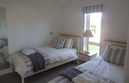 Honiton Cabin | 2 bedroom accommodation in Honiton