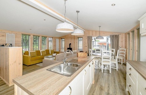 Honiton Cabin | 2 bedroom accommodation in Honiton