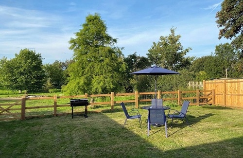Irstead Cottage | 2 bedroom accommodation in Sutton, near Stalham