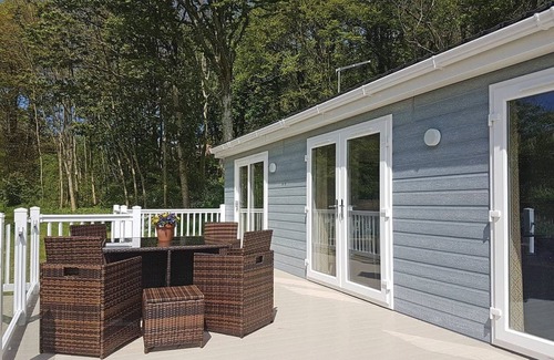 Newport Ski Chalet | 2 bedroom accommodation in Newport, Pembrokeshire