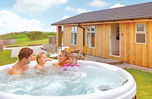 Carnmenellis Ski Chalet | 2 bedroom accommodation in Carnmenellis, Nr Falmouth