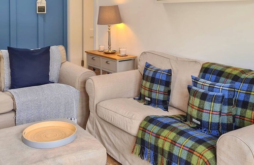 Selkirk Cottage | 2 bedroom accommodation in Ettrickbridge, near Selkirk