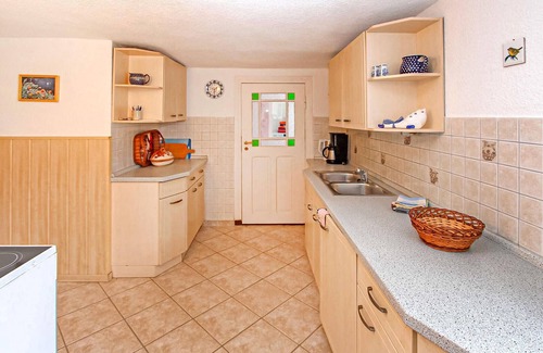 Warthe House | 2 bedroom accommodation in Warthe