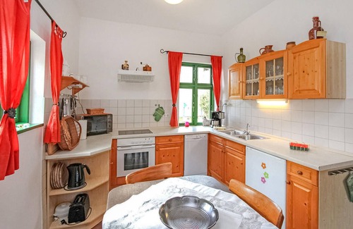 Warthe House | 2 bedroom accommodation in Warthe
