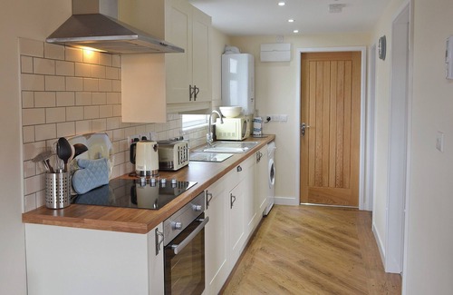 Bangor Cottage | 2 bedroom accommodation in Llanllechid, near Bangor