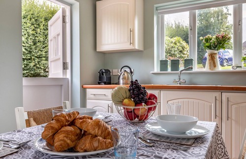 Crewe Cottage | 2 bedroom accommodation in Audlem, near Nantwich