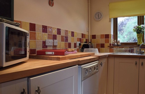 Malvern Cottage | 2 bedroom accommodation in Welland, near Malvern