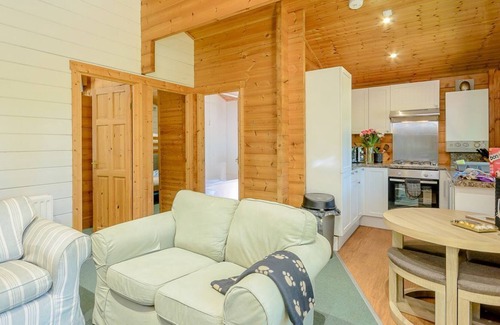 Edwinstowe Cabin | 2 bedroom accommodation in Sherwood Forest, Rufford