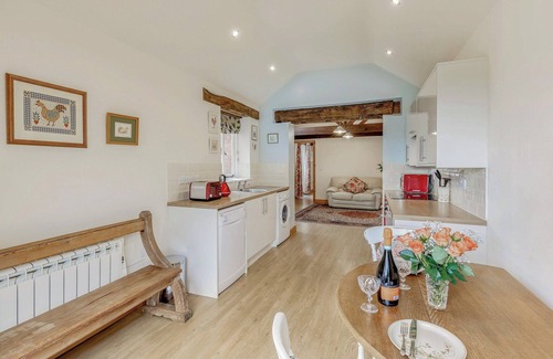 Rampton Cottage | 2 bedroom accommodation in Laneham, near Lincoln