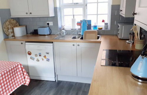 Wressle Cottage | 2 bedroom accommodation in Wressle, near Selby