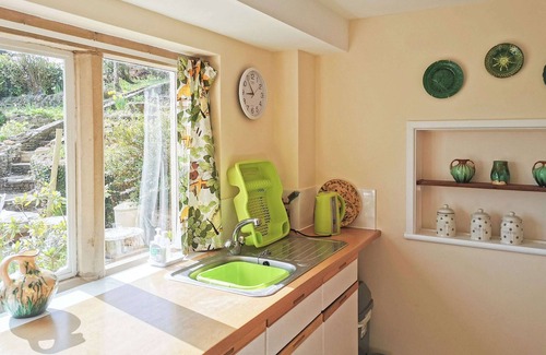 Stroud Cottage | 2 bedroom accommodation in Pitchcombe, near Painswick