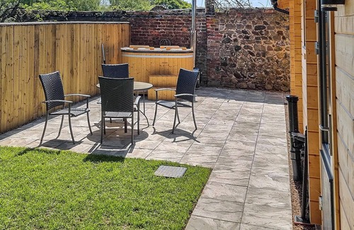 Lissett Cottage | 2 bedroom accommodation in Ulrome