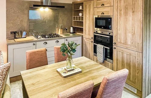 Tunstall Ski Chalet | 2 bedroom accommodation in Tunstall, Nr Hull