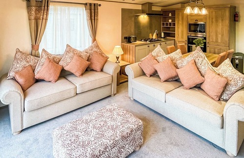 Tunstall Ski Chalet | 2 bedroom accommodation in Tunstall, Nr Hull