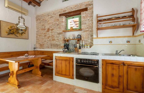 Zupanici House | 2 bedroom accommodation in Labin