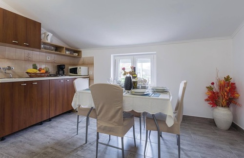 Jasenovica Apartment | 2 bedroom accommodation in Porec