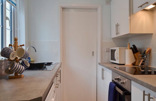 Porchfield Cottage | 2 bedroom accommodation in Porchfield, near Cowes