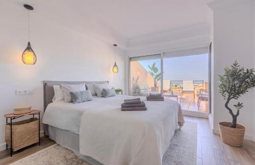 Nueva Andalucia Apartment | 2 Bedroom Amazing Views Golf and Pool