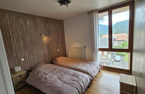 Saint-Jean-de-Sixt Apartment | 2-bedroom apartment in the village square