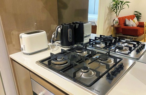 Sydney Olympic Park Apartment | 2 Bedroom Apartment close to Olympic Park. Enjoy Waterfront Living