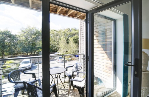 Charlestown Apartment | 2 Bedroom Apartment with Balcony