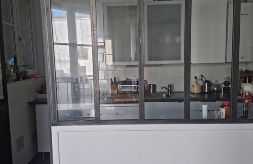 1st Arrondissement Boat Rental | 2 bedroom apartment 1 sofa 75m2 sleeps 6