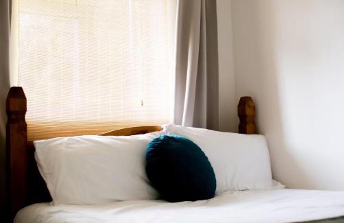 Capel-le-Ferne Apartment | 2 bedroom apartment by the cliff in kent