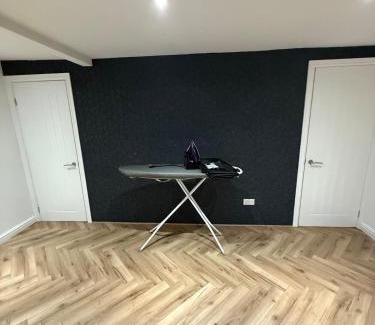 Walsall Apartment | 2 Bedroom Apartment For Rent