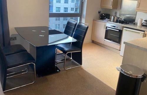 Newhaven Apartment | 2 bedroom apartment with 2 bathrooms