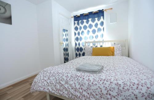 Greenwich Apartment | 2 Bedroom Apartment