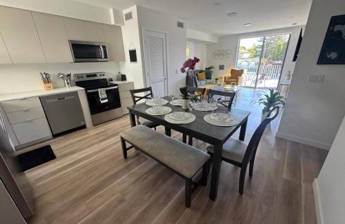 Sunset Park Apartment | 2 bedroom apartment in Santa Monica