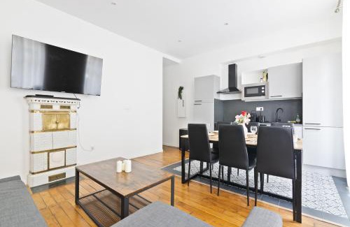 Marais Apartment | 2 Bedroom Apartment Île Saint-Louis With Free Netflix