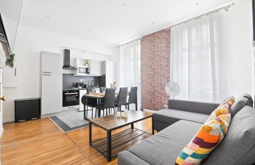 Marais Apartment | 2 Bedroom Apartment Île Saint-Louis With Free Netflix