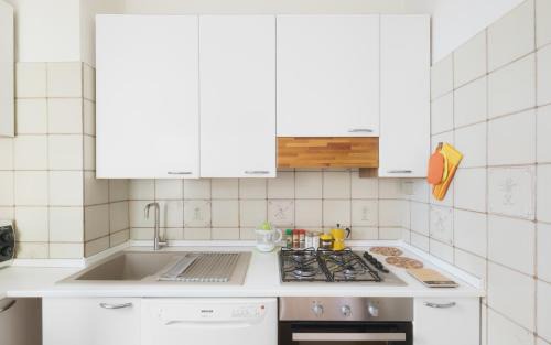 Alba Apartment | 2-Bedroom Apartment in Alba with Free Parking and Air Conditioning