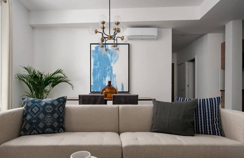 International District Apartment | 2 bedroom apartment in Old Montreal-Penny Lane