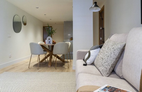 Nueva Espana Apartment | 2-bedroom apartment in La Castellana Sharing Co.