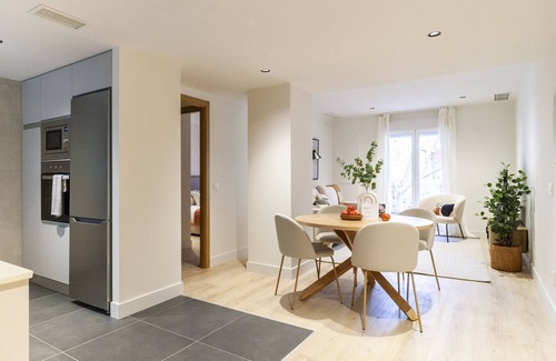 Nueva Espana Apartment | 2 bedroom apartment in Chamartín Sharing Co.