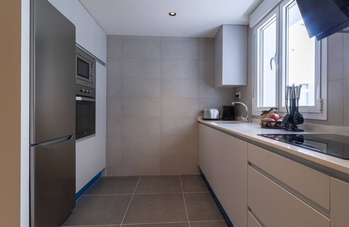 Nueva Espana Apartment | 2 bedroom apartment in La Castellana by Sharing Co.