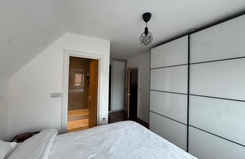 Whittington Apartment | 2 Bedroom Apartment in Mill Hill