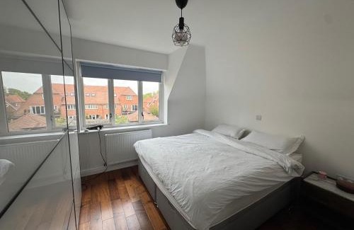 Whittington Apartment | 2 Bedroom Apartment in Mill Hill