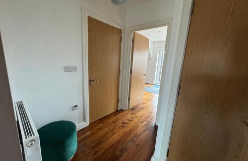 Whittington Apartment | 2 Bedroom Apartment in Mill Hill