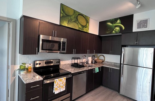Oak Cliff Apartment | 2-bedroom apartment in nice Dallas with fitness room, AC