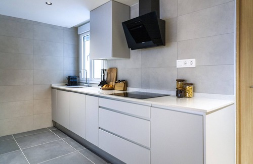 Nueva Espana Apartment | 2 bedroom apartment inLa Castellana by Sharing Co.