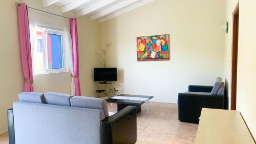Julianadorp Apartment | 2 Bedroom Apartment #Pink