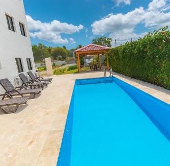 Sosua Apartment | 2-bedroom apartment with 24h electricity and private parking
